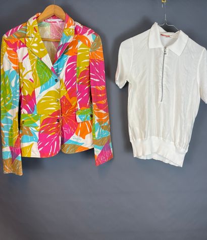 Lot of clothes including : 

PRADA

- White...