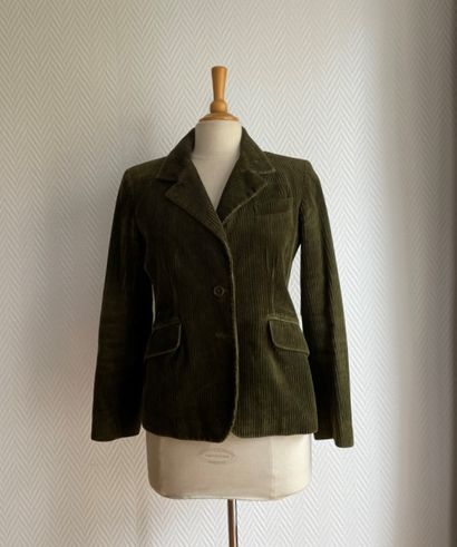 Lot of clothes including :

Sonia by Sonia...