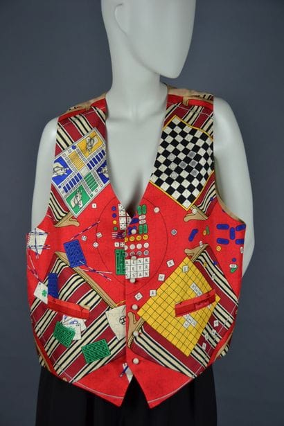 HERMES

Men's vest, the front of the vest...