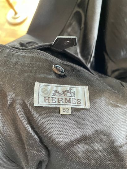 HERMES Paris 

Brown three-quarter length...