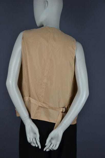 HERMES

Men's vest, the front of the vest...