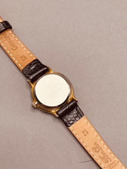 
GIVENCHY

Montre de femme, cadran rond,...