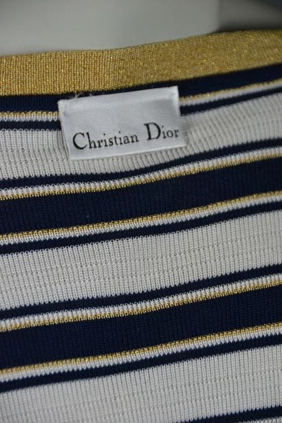Christian DIOR

Gilet long en lurex or, viscose...