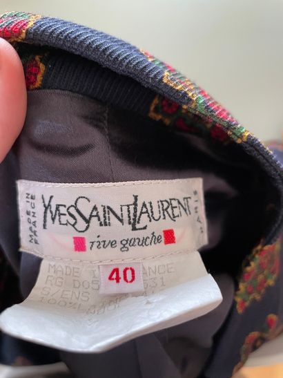 Yves SAINT LAURENT Rive Gauche

Ensemble...