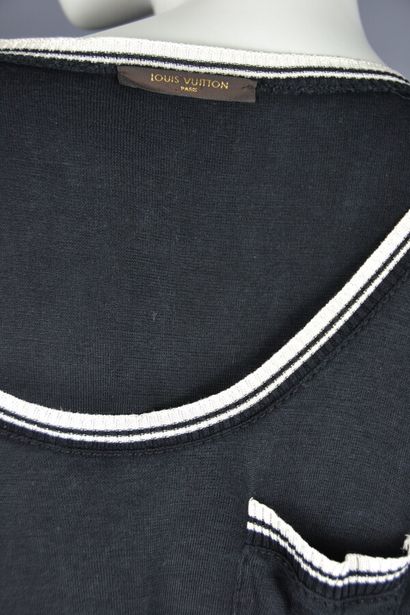 Louis VUITTON

Débardeur long noir à bordure...
