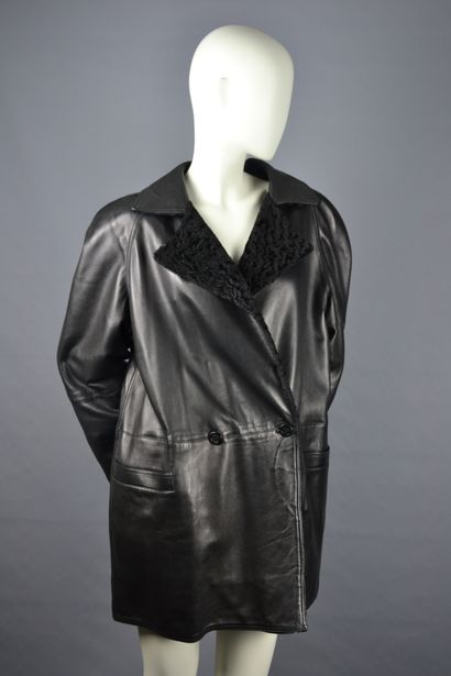 *VERSUS VERSACE

Oversized double-breasted...