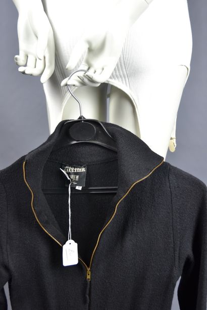 *Jean Paul GAUTIER

Lot de vêtements dont...