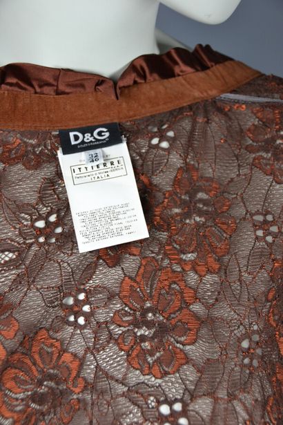 D&G par Dolce & Gabanna

Blouse en dentelle...
