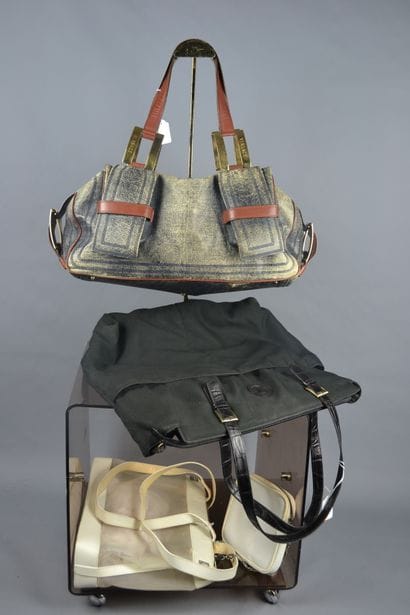 *Gianni VERSACE

Lot of bags:

- Baguette...