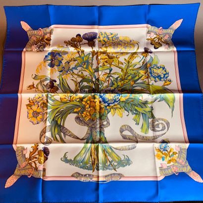 
HERMES Paris

Carré en twill de soie imprimé...