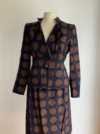 Yves SAINT LAURENT Rive Gauche

Ensemble...