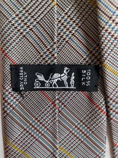 HERMES Paris 

Tie 