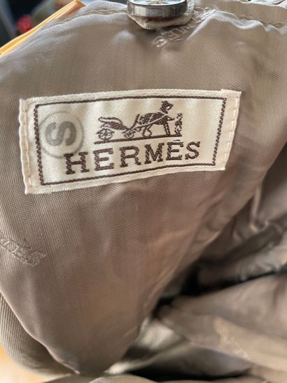 HERMES Paris 

Light grey gabardine coat,...