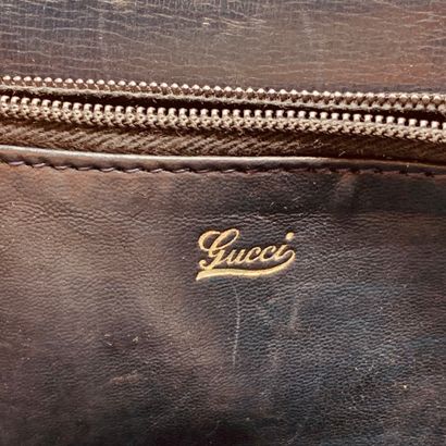 GUCCI

Sac en cuir imitation crocodile bleu...
