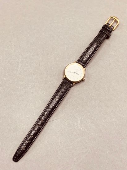 
GIVENCHY

Montre de femme, cadran rond,...