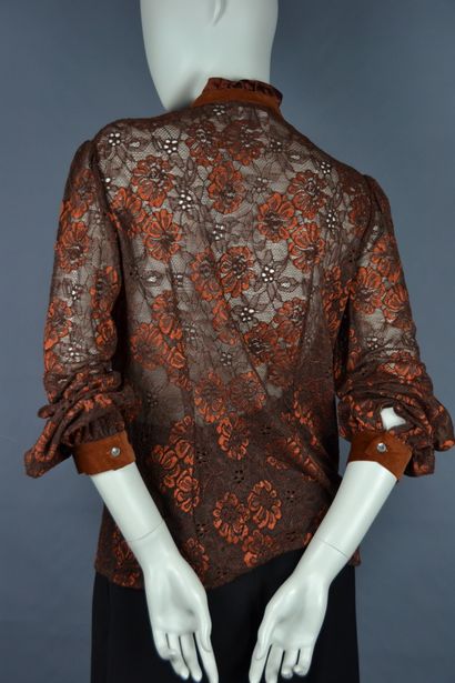 D&G par Dolce & Gabanna

Blouse en dentelle...