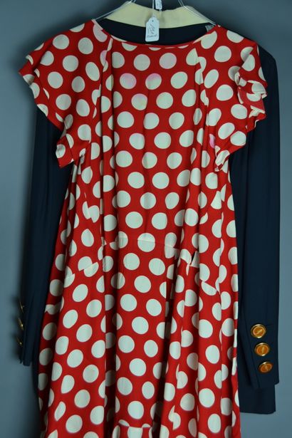 *MOSCHINO 

Lot of clothes including : 

-...