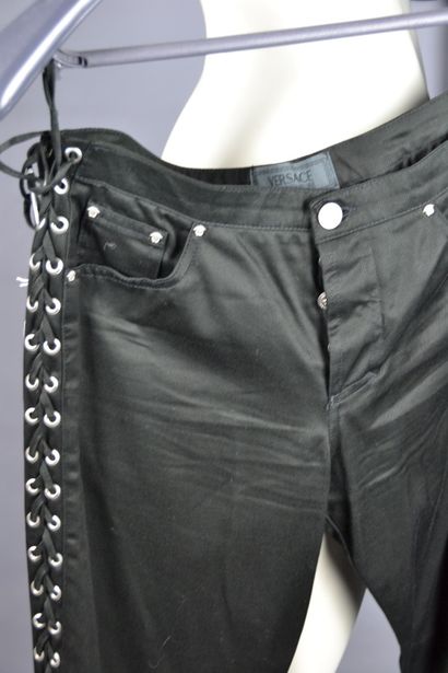 *Lot de vêtements divers dont : 

DG Dolce...