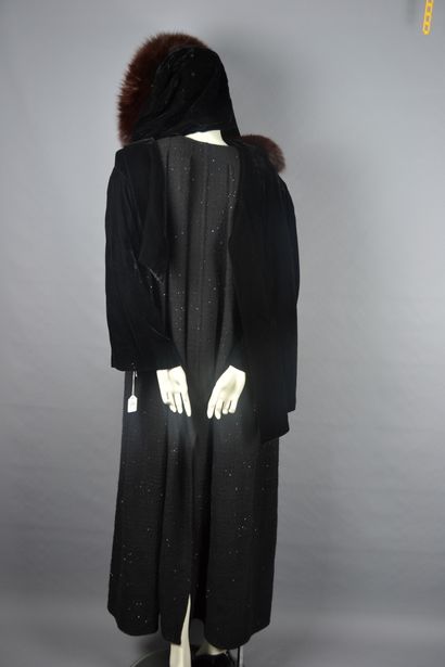 *D&G, DOLCE & GABBANA

Long coat in wool...