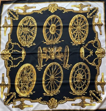 
HERMES Paris

Carré en twill de soie imprimé...