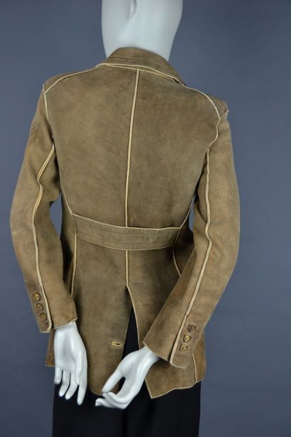 ALAIA Paris

Light brown long jacket with...