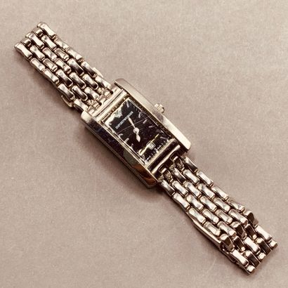 Emporio ARMANI

Montre mixte à cadran noir...