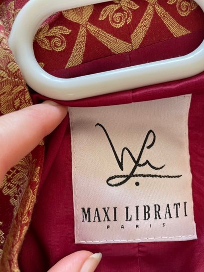 Lot of clothes including :

MAXI LIBRATIO...