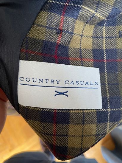 Lot of clothes including :

COUNTRY CASUAL

-...