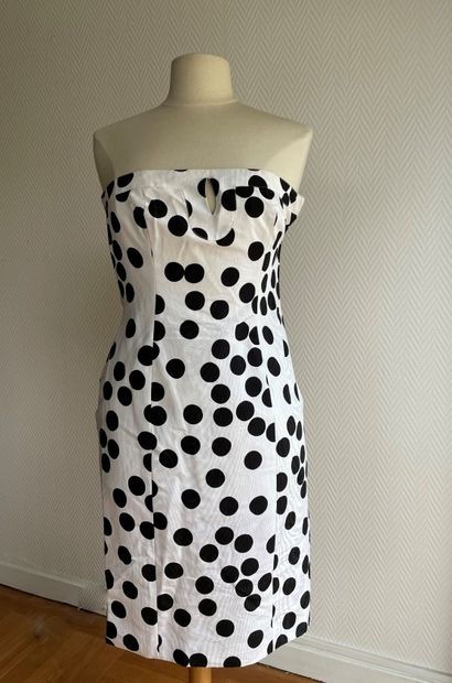 Lot of clothes including :

GIVENCHY

- White...