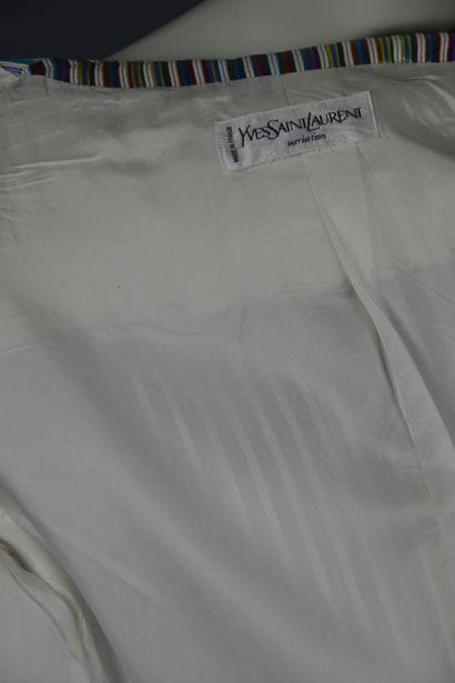 Yves SAINT LAURENT Variation

Veste en bayadère...