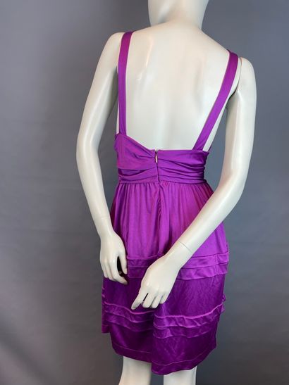 Roberto CAVALLI

Lot de robes :

- Robe en...