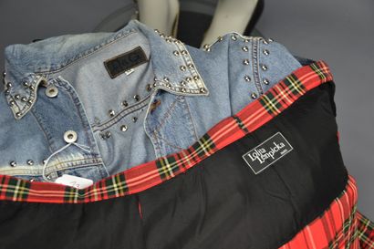 *Lot of clothes including :

D&G Dolce Gabana

-...