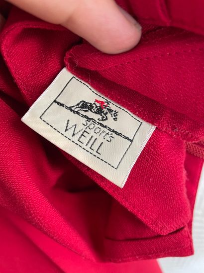 Lot of clothes including : 

Ralph LAUREN...