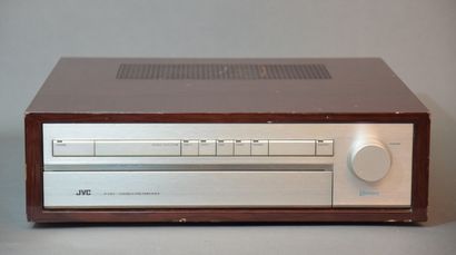 JVC P-L10, 