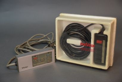 Deux accessoires pour magnétophne :

REVOX...