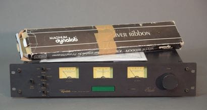 MAGNUM DYNALAB FT-101A, tuner FM à affichage...