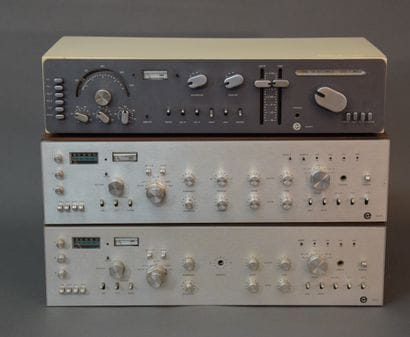 Ensemble de 3 ampli-tuners IS200 de la marque...