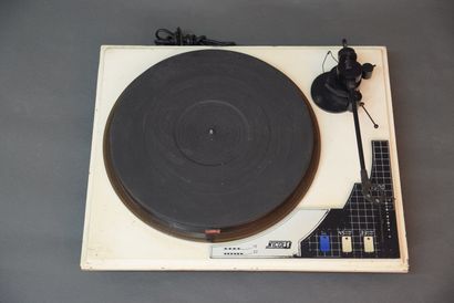 Lot de 2 platines TD :

DYNACORD IST102,...