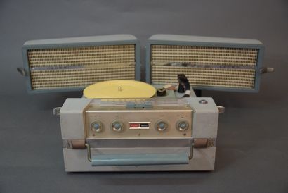 CROWN, rare valise électrophone et radio...