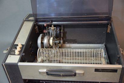 DISCOMATIC DIAMANT 

Rare juke box horizontal...