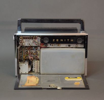 ZENITH ROYAL 1000-D bon récepteur multi-bandes...