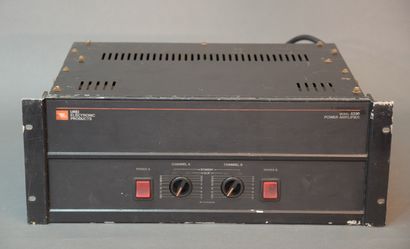 JBL - UREI, trois amplis de puissance :

JBL...