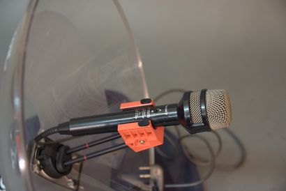 Parabole micro SONY PBR-330 et un micro SONY...