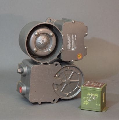 Deux HPs étanches UNIVERSITY MM-2TCT SUBMERGENCE...