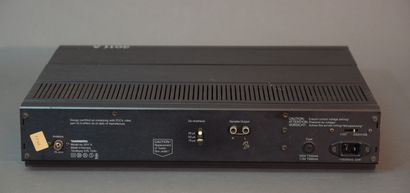 TANDBERG 3011A, réputé tuner en finition...