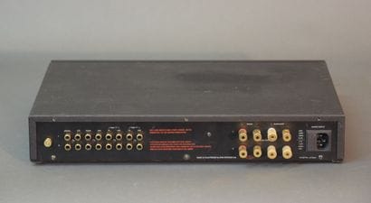 ION OBELISK 200

Ampli intégré anglais de...