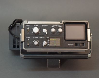 Deux radios combiné TV :

JVC 3050EU, combiné...