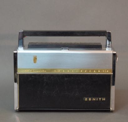 ZENITH ROYAL 1000-D bon récepteur multi-bandes...