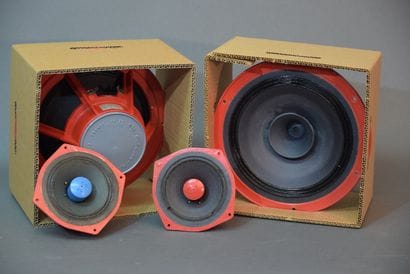 Lot de 2 paires de HPs Cabasse, dont :

CABASSE...