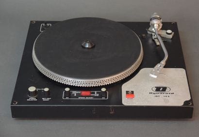 Lot de 2 platines TD :

DYNACORD IST102,...